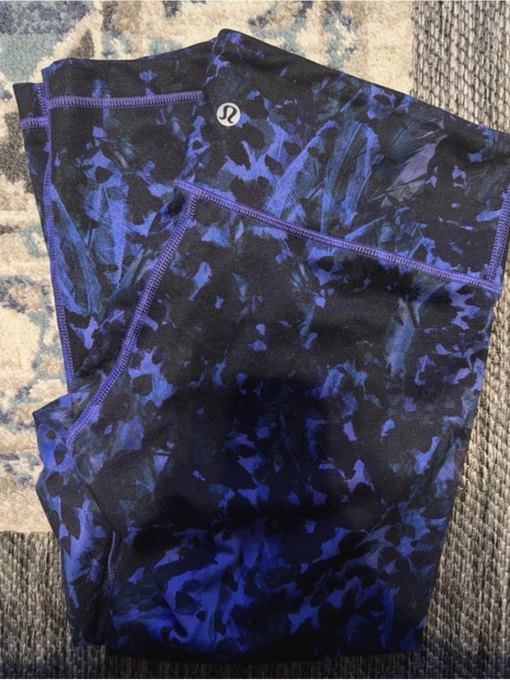 lululemon athletica Men’s Blue & Black Printed Joggers